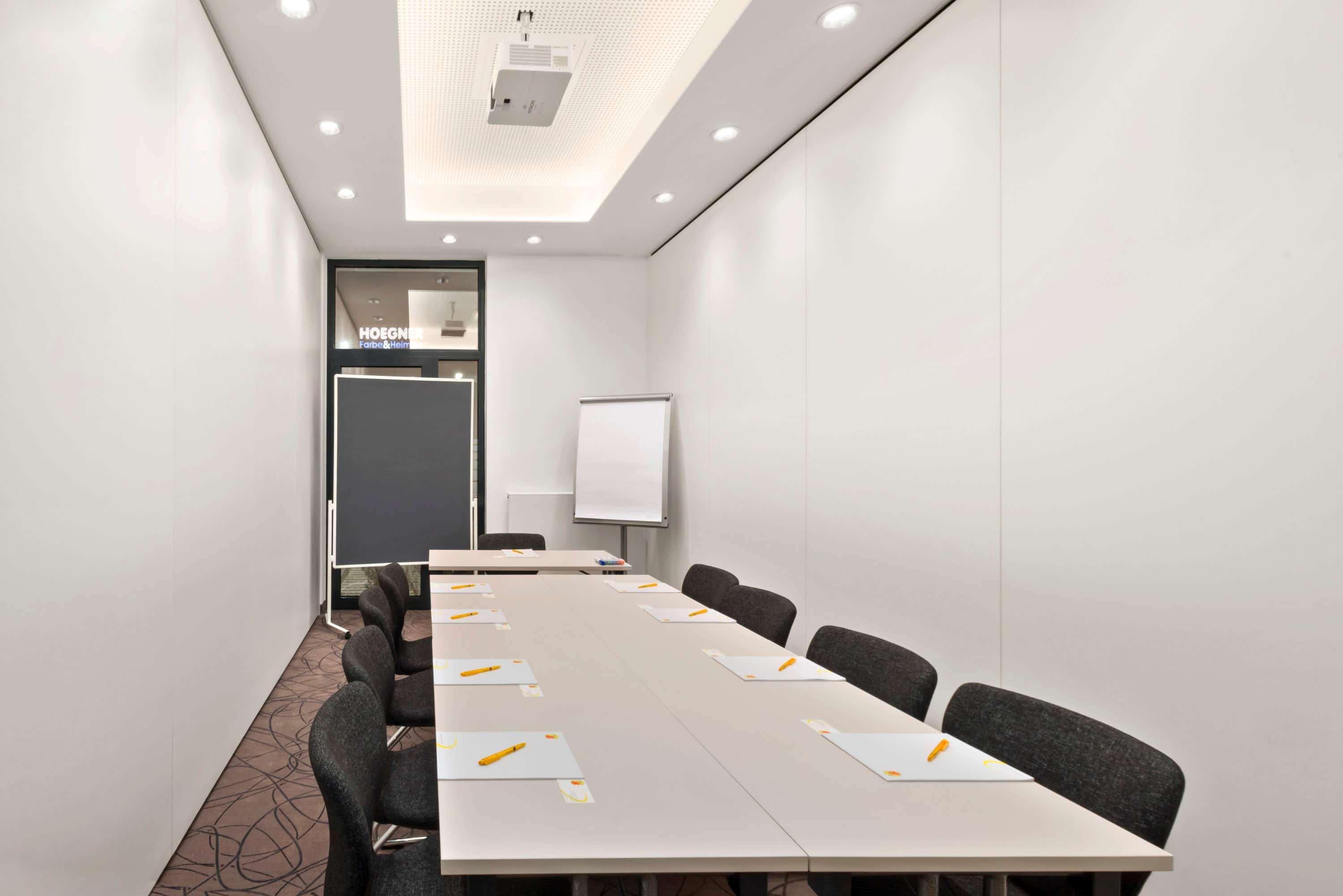 Super 8 By Wyndham North 3* Munich